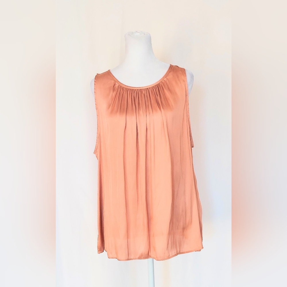 Wishlist Apparel Pleated Front Sleeveless Top Blouse Size Large